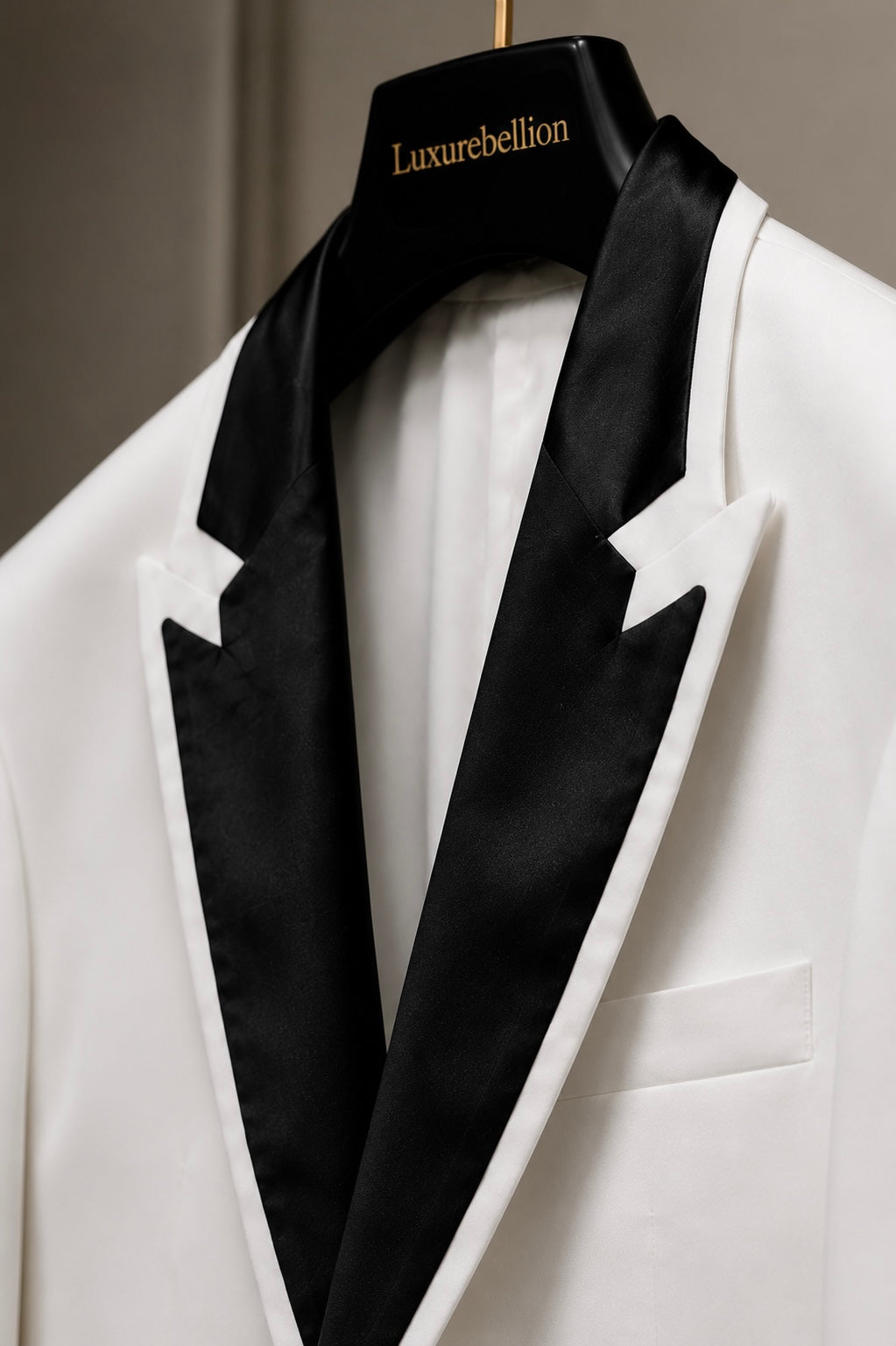 Noir Éclipse Tuxedo Blazer
